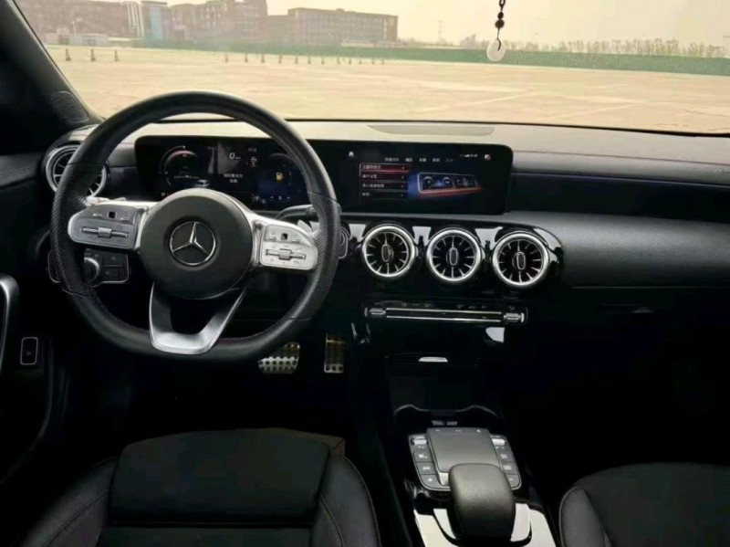 宜昌23年奔驰CLA4