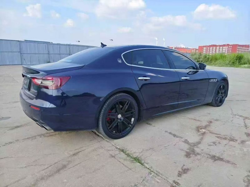 宜昌19年玛莎拉蒂总裁8