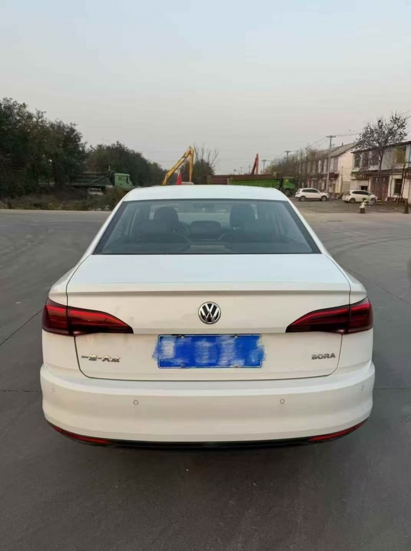 枣庄19年大众宝来9