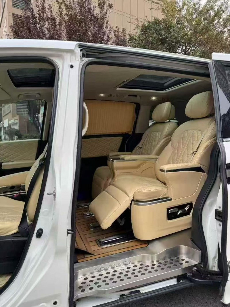 枣庄18年本田艾力绅3