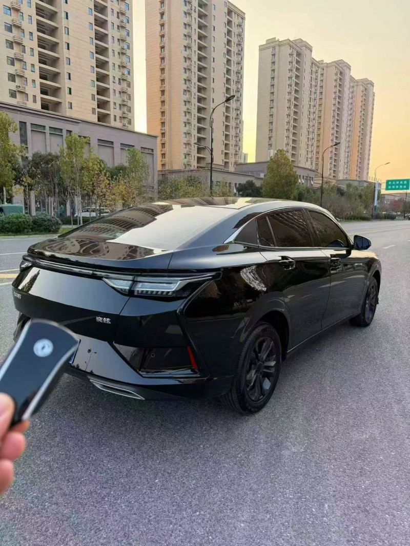 淄博25年东风奕炫7