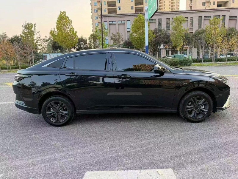 淄博25年东风奕炫8