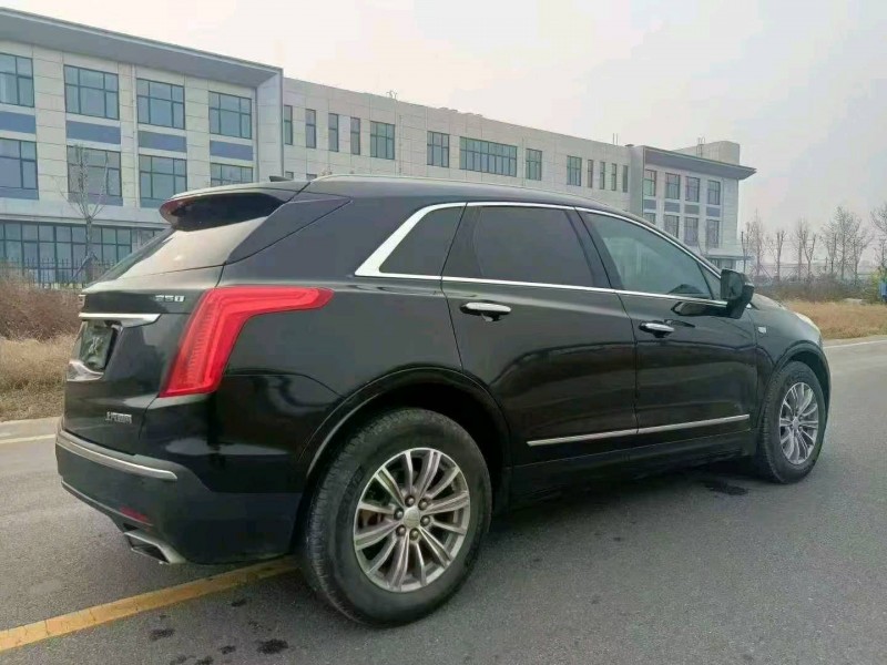 东营16年凯迪拉克XT56