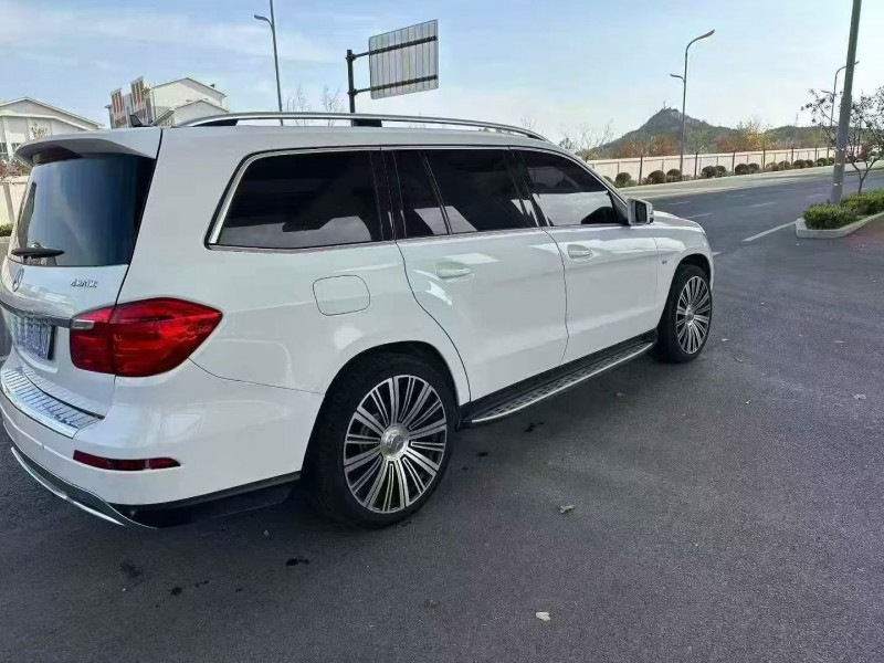 东营13年奔驰GL6