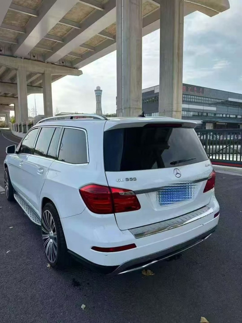 东营13年奔驰GL7