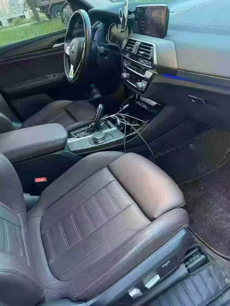 扬州19年宝马X35