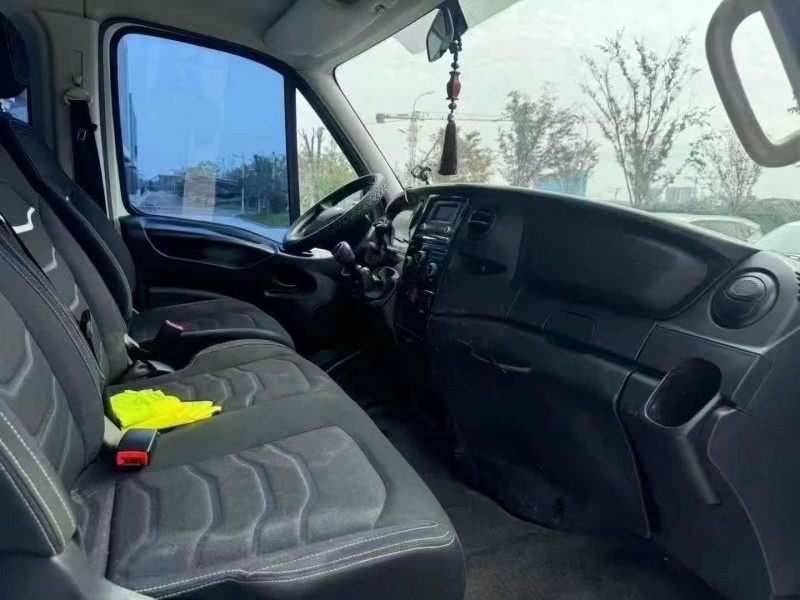 常州22年依维柯欧胜7