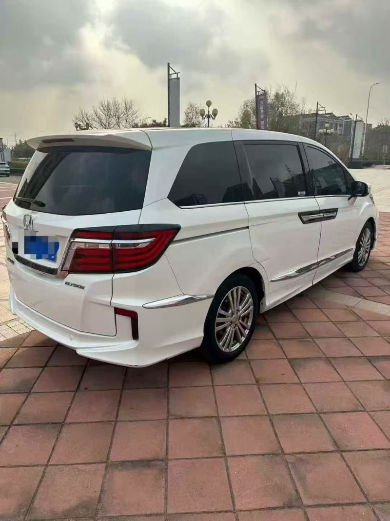 淄博19年本田艾力绅8