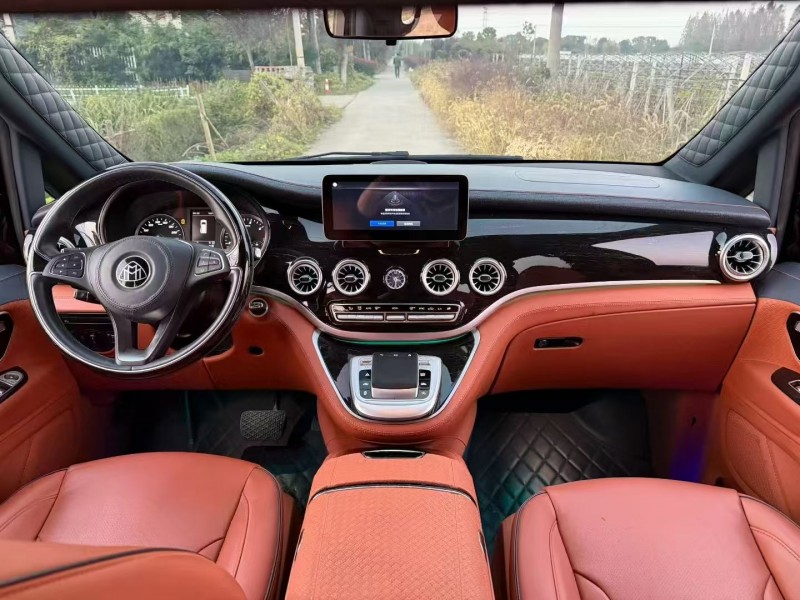 温州23年奔驰威霆4