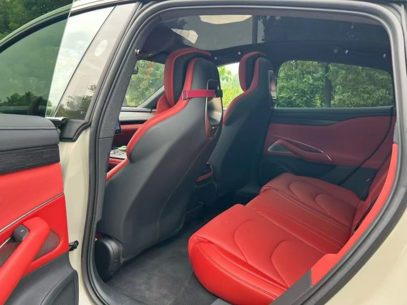 盐城25年小米SU77