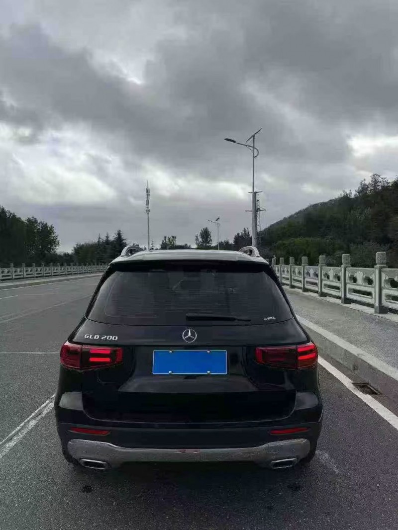 淄博23年奔驰GLB9