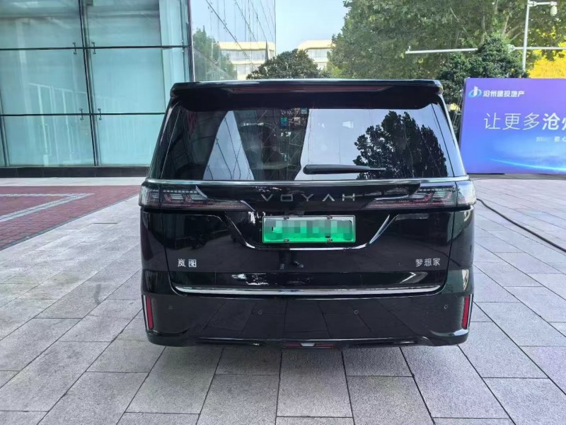 唐山25年岚图汽车梦想家7