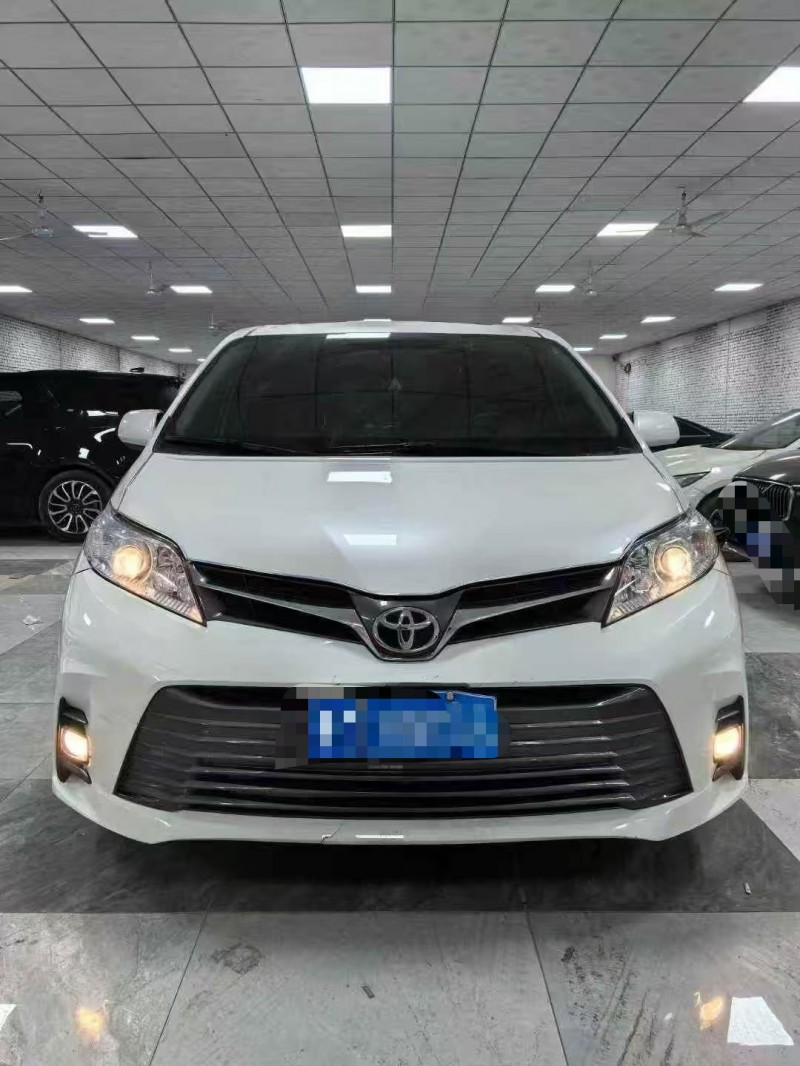 廊坊20年丰田塞纳1