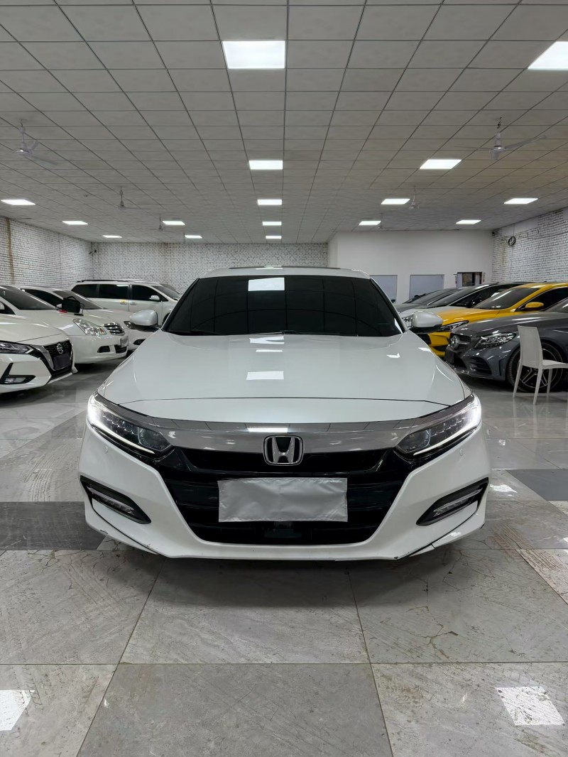 廊坊21年本田雅阁1