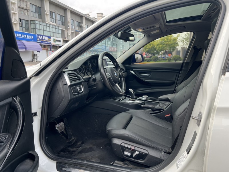 盐城18年宝马3系4