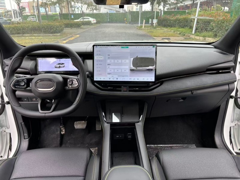 襄阳25年领克065