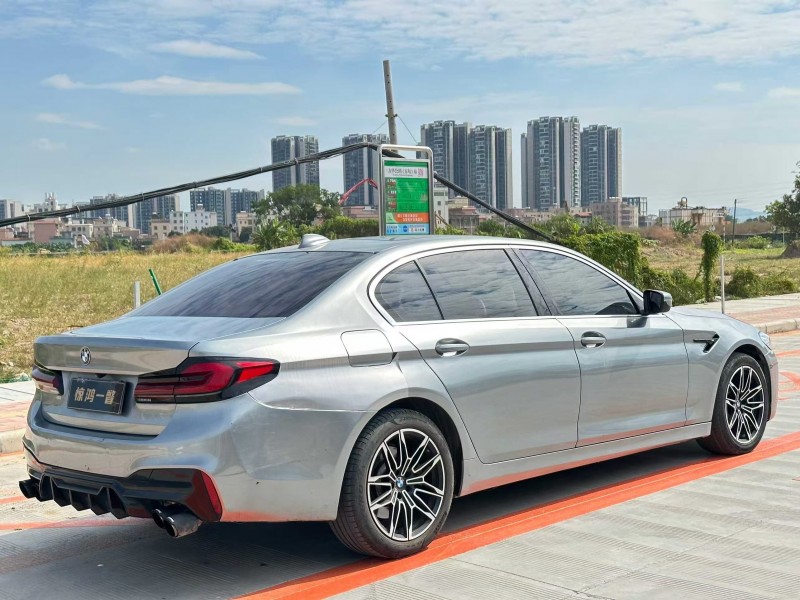 广州19年宝马5系8
