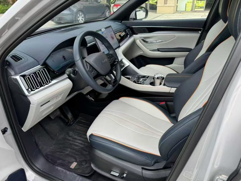 广州24年比亚迪宋3