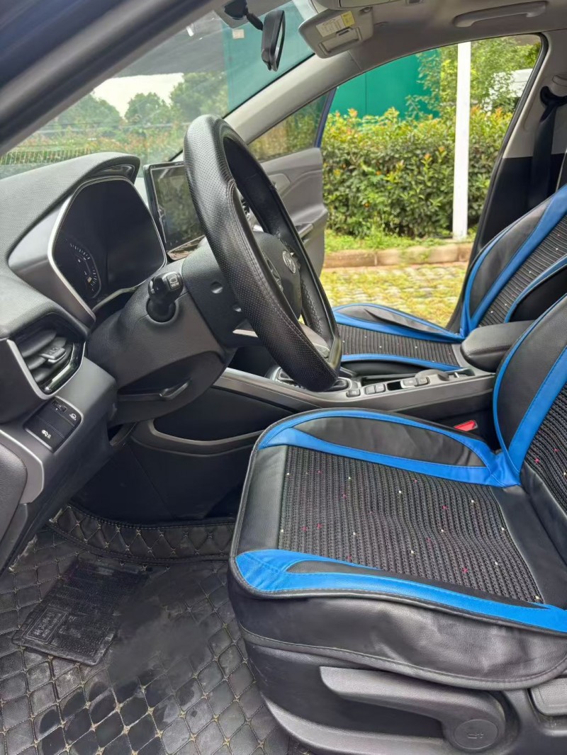 襄阳20年现代菲斯塔3