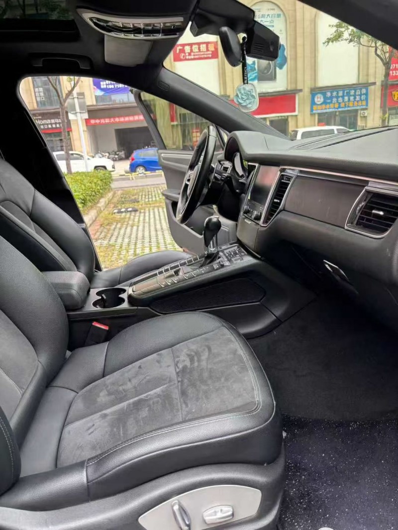 襄阳18年保时捷Macan4