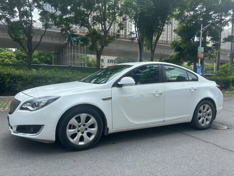 襄阳15年别克君威4