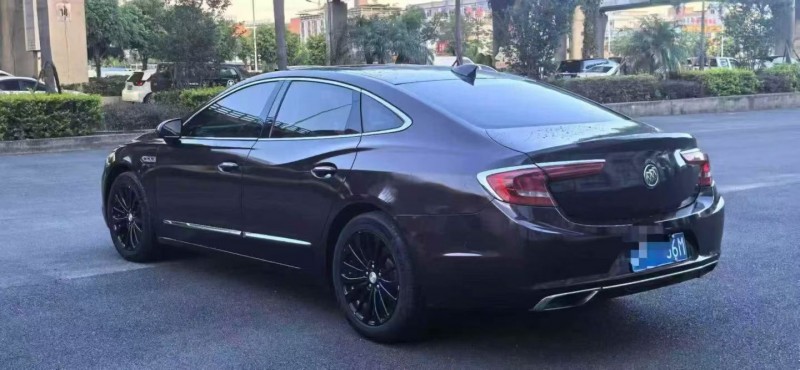 三明18年别克君越7