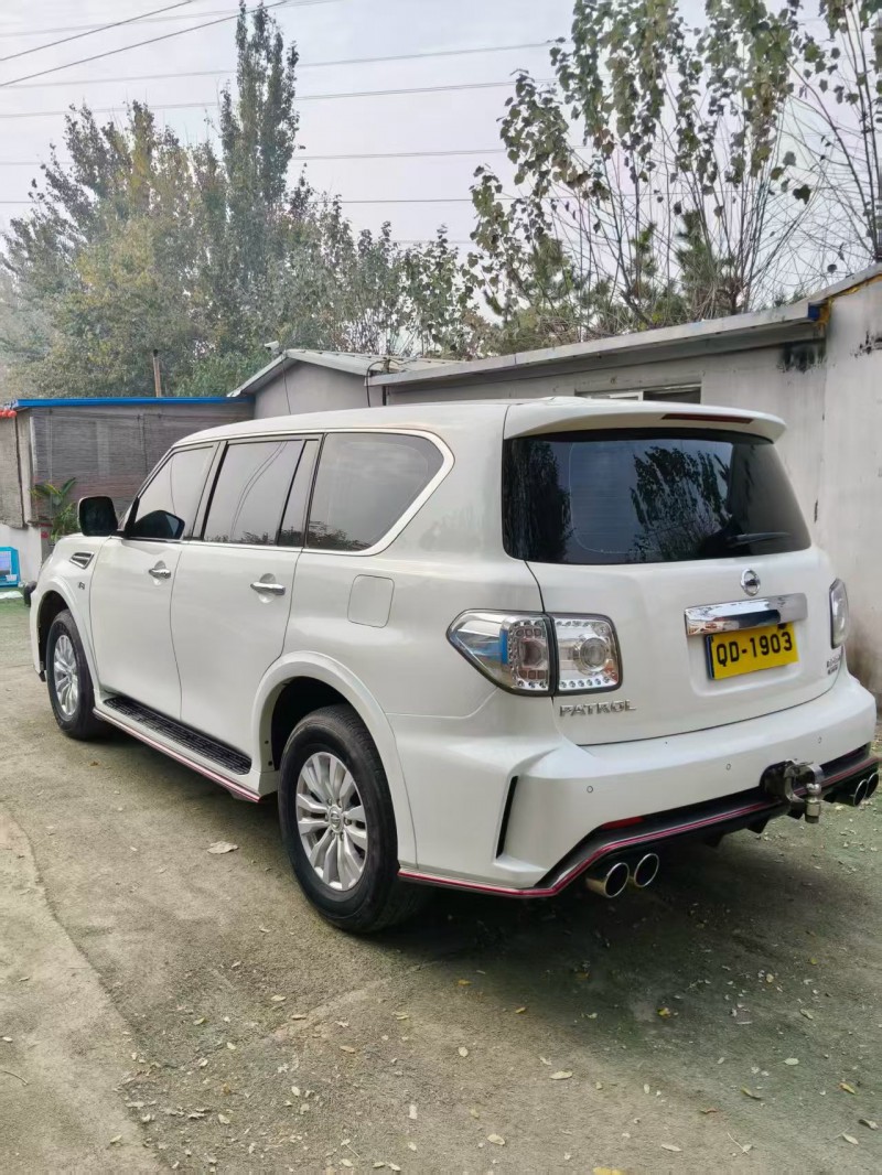 青岛18年日产途乐9