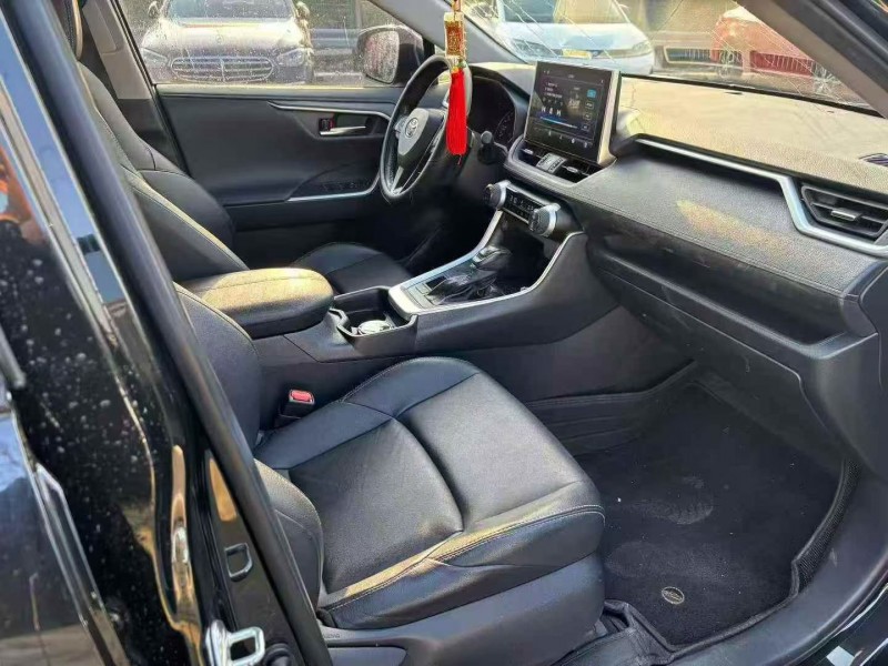 嘉兴22年丰田威兰达5