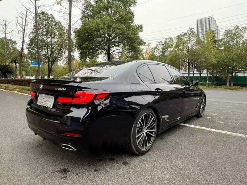 长沙23年宝马5系8