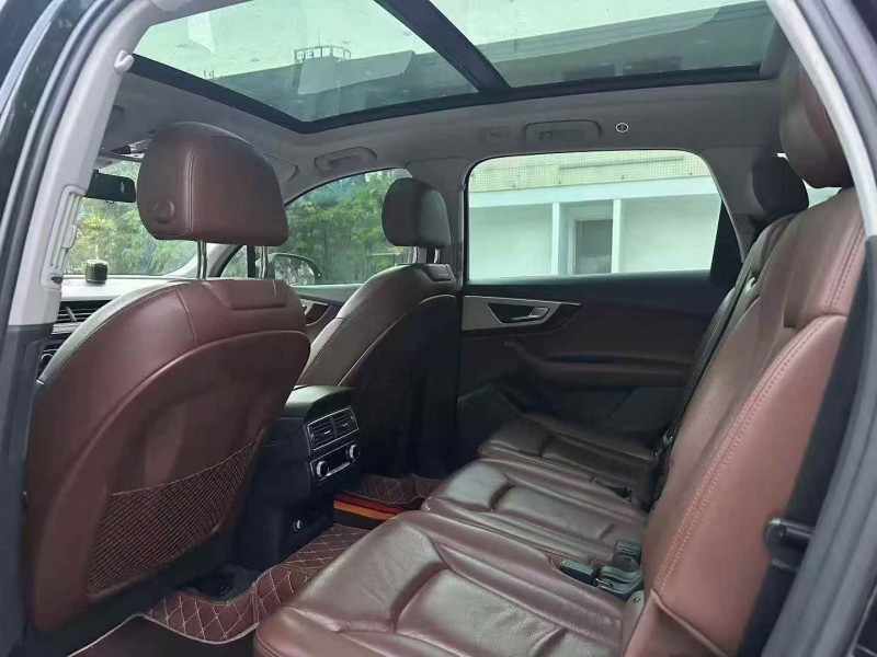 珠海18年奥迪Q75