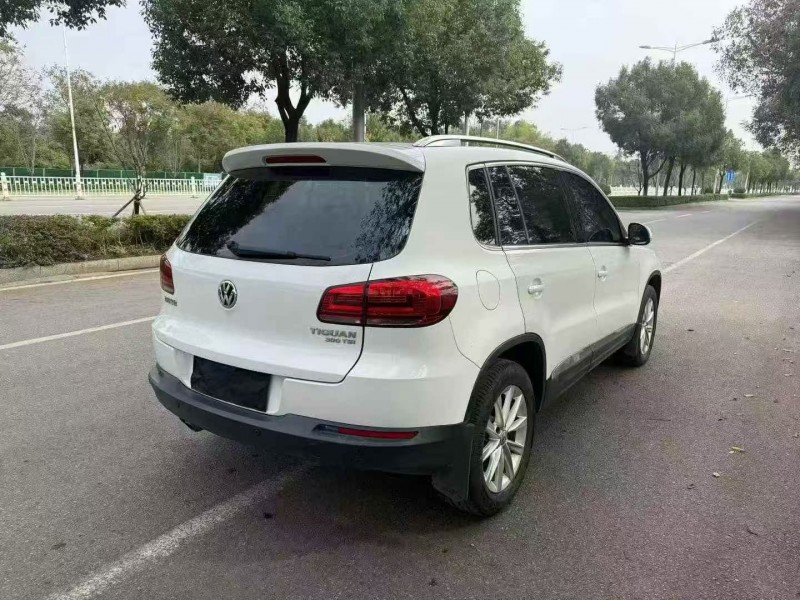 邵阳19年大众途观7