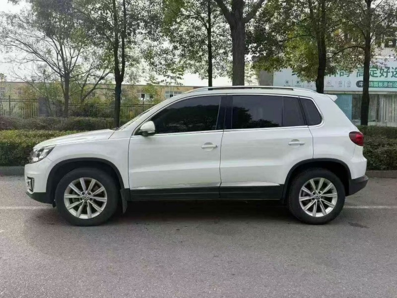 邵阳19年大众途观8