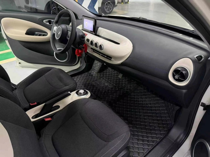 成都25年五菱汽车缤果6