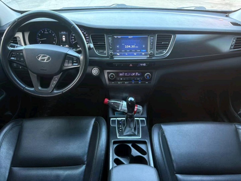 揭阳13年现代名图7