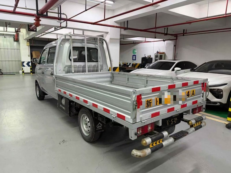 成都25年长安汽车跨越王9