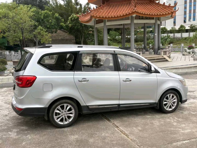 揭阳17年宝骏7306