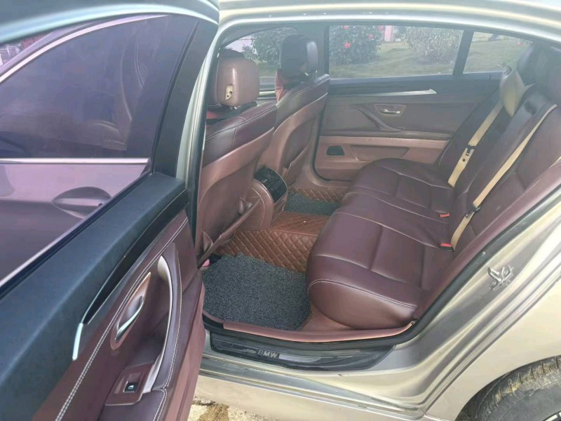 揭阳11年宝马5系9