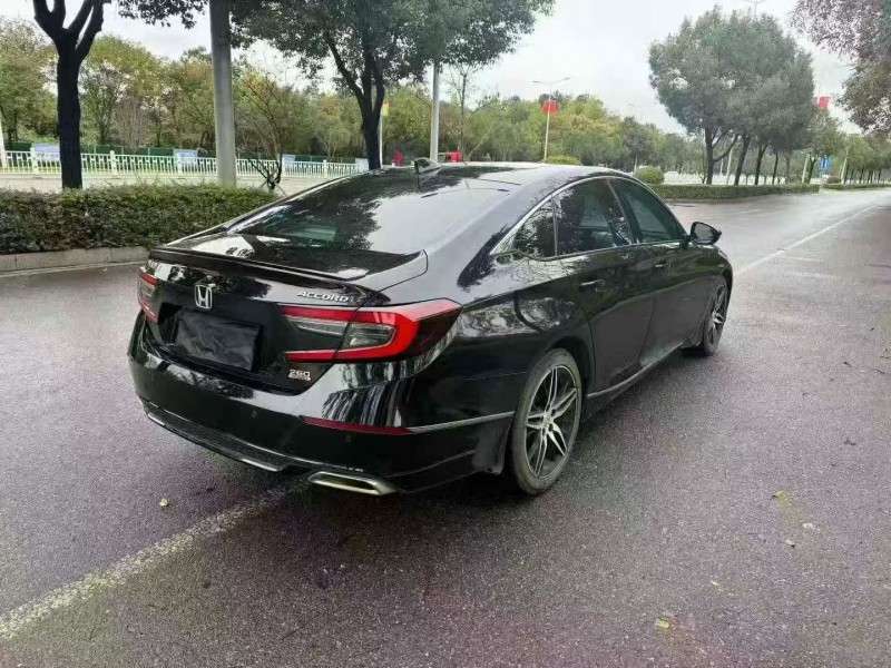 衡阳23年本田雅阁7