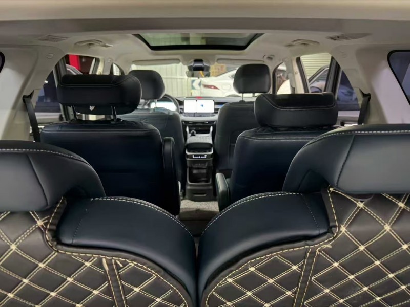 成都23年吉利嘉际5