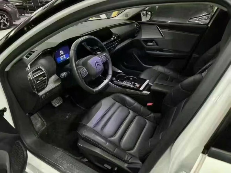 成都23年雪铁龙C54