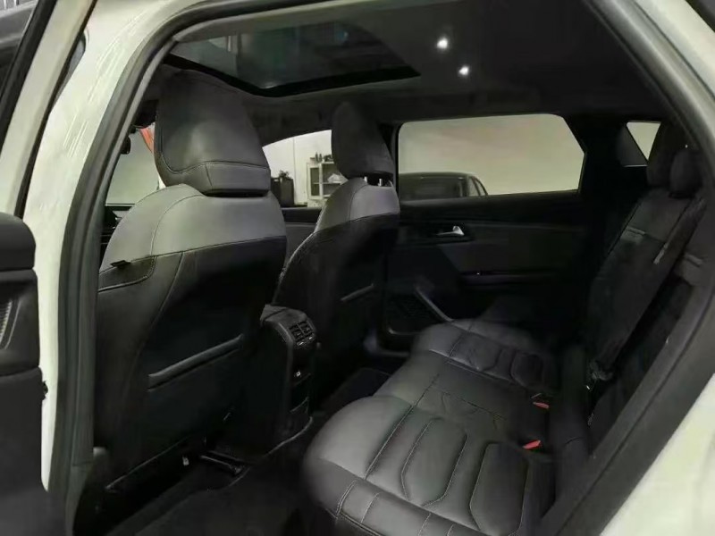 成都23年雪铁龙C56