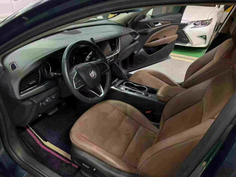 成都21年别克君威4