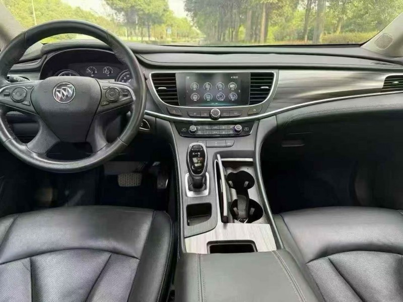 衡阳17年别克君越5