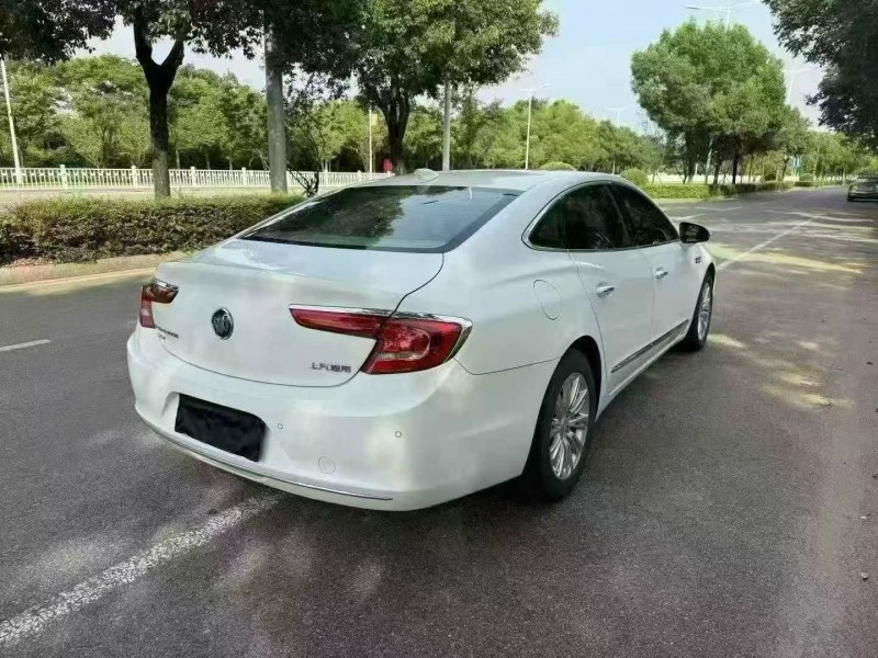 衡阳17年别克君越7