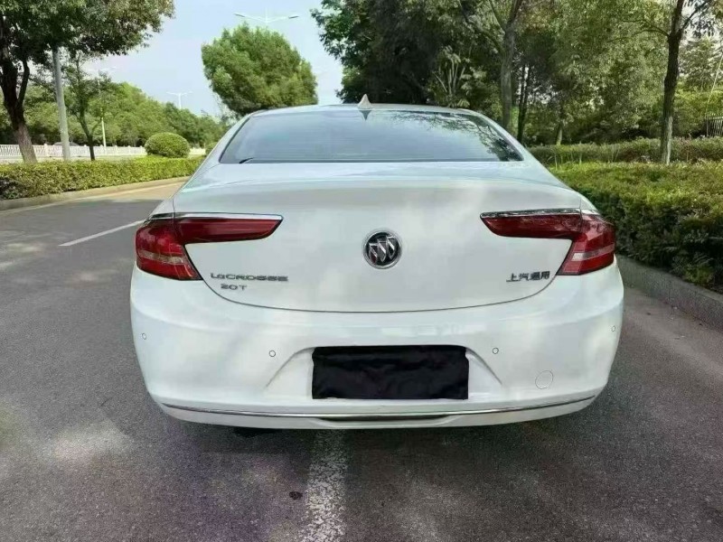 衡阳17年别克君越9