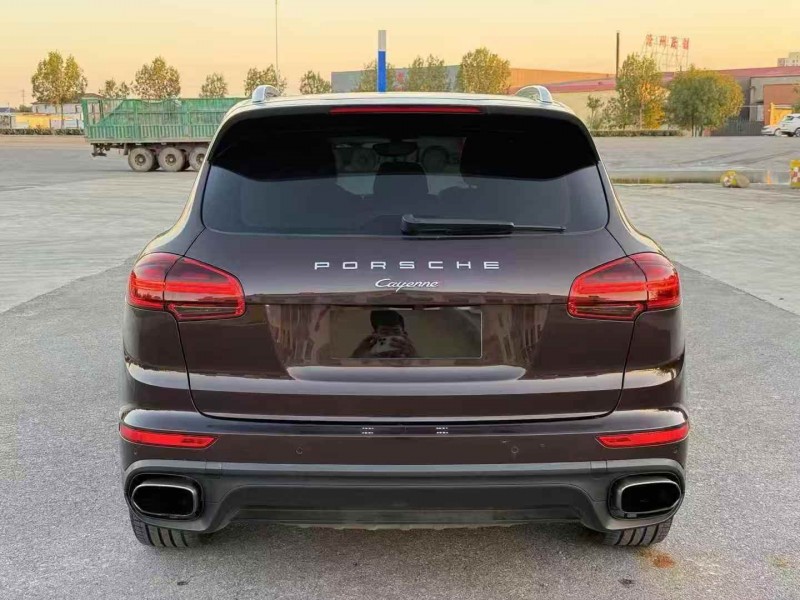 沧州17年保时捷卡宴9