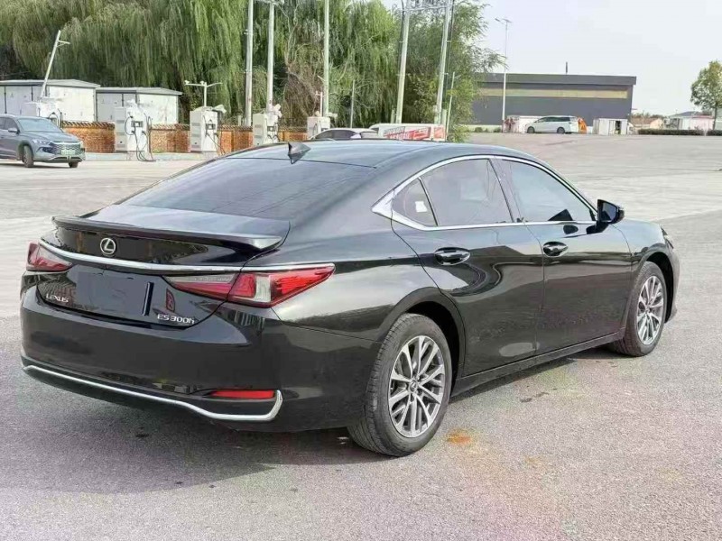 沧州24年雷克萨斯ES8