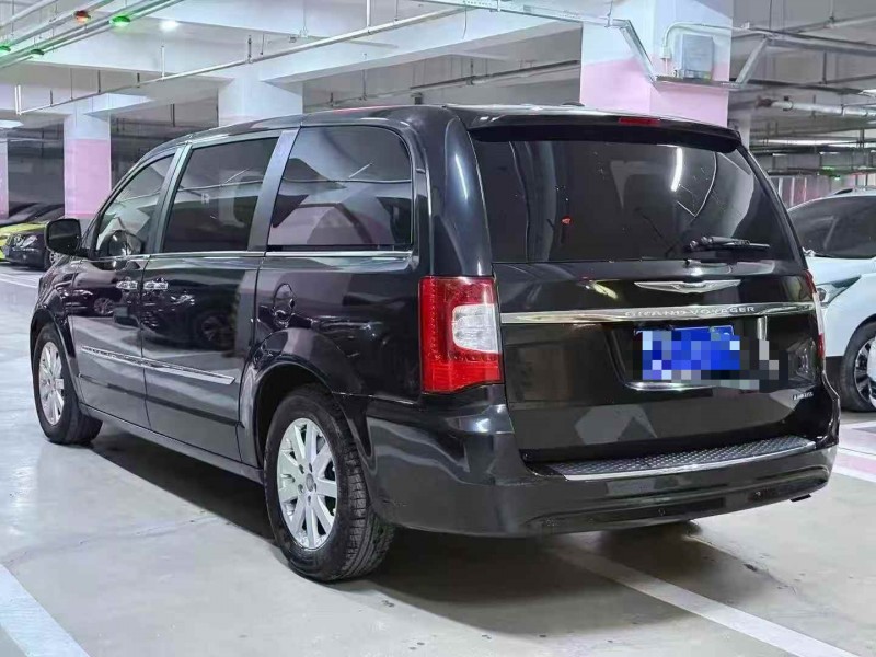 沧州14年克莱斯勒大捷龙8