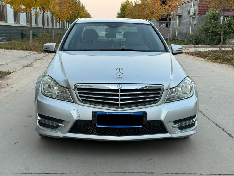 新乡14年奔驰C1