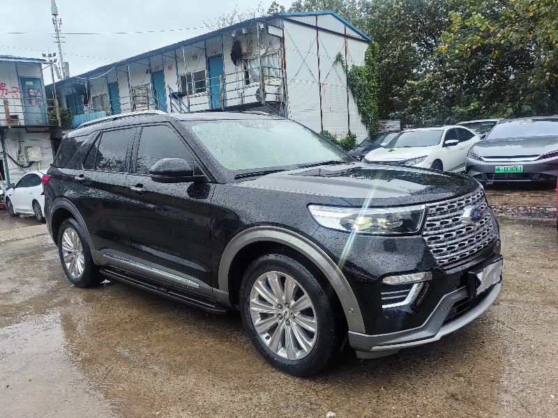 长沙22年福特探险者3